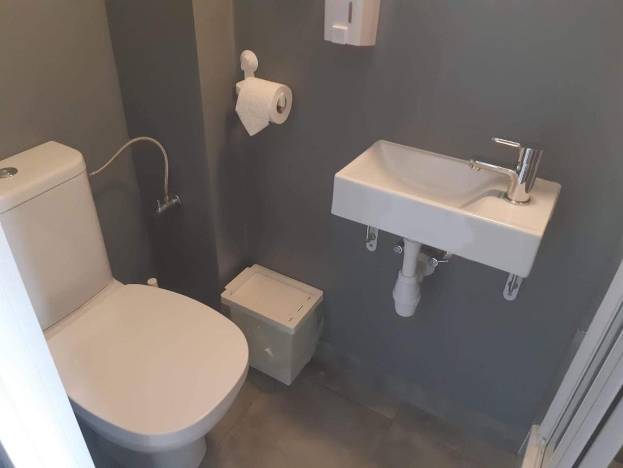Hostel W5 Poznań Exteriör bild