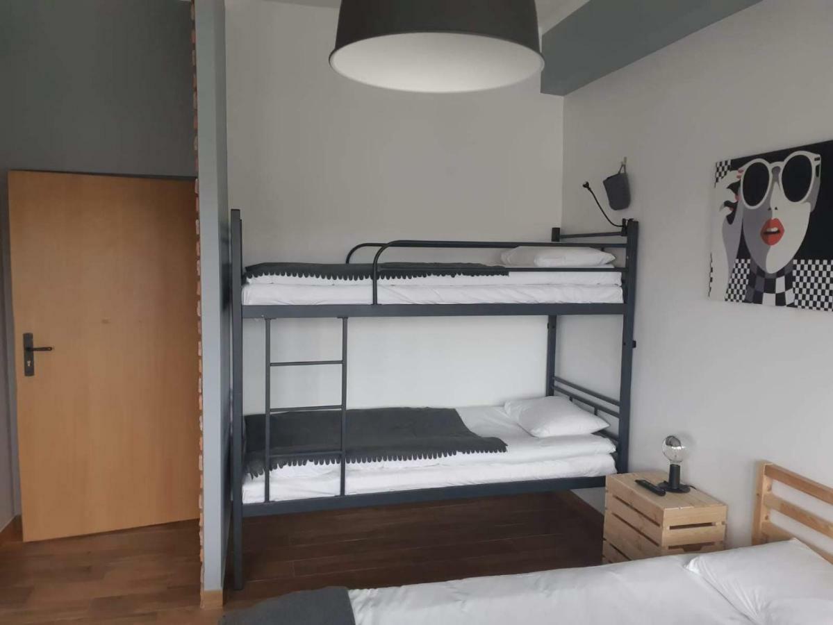 Hostel W5 Poznań Exteriör bild